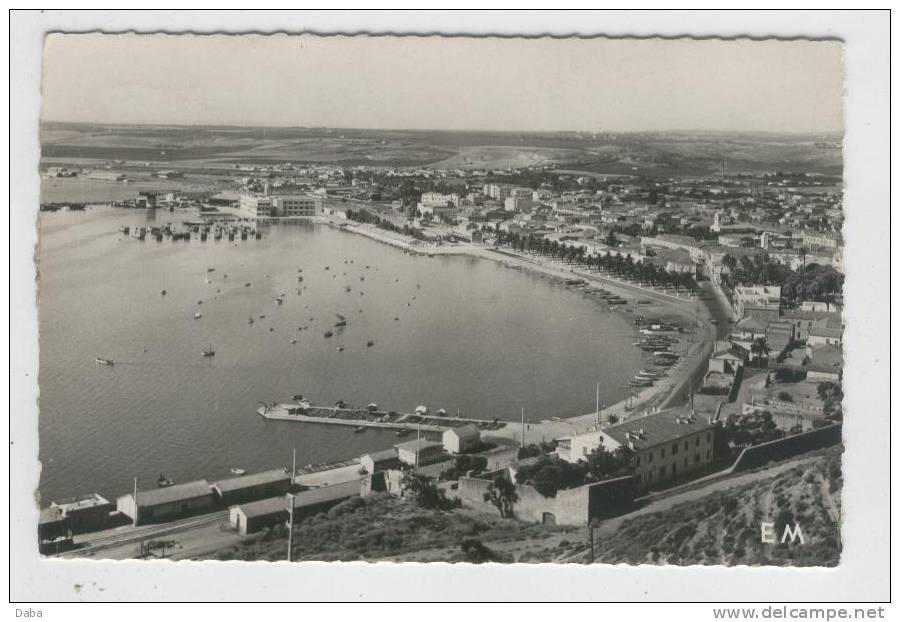 Arzew. Vue générale du Port.