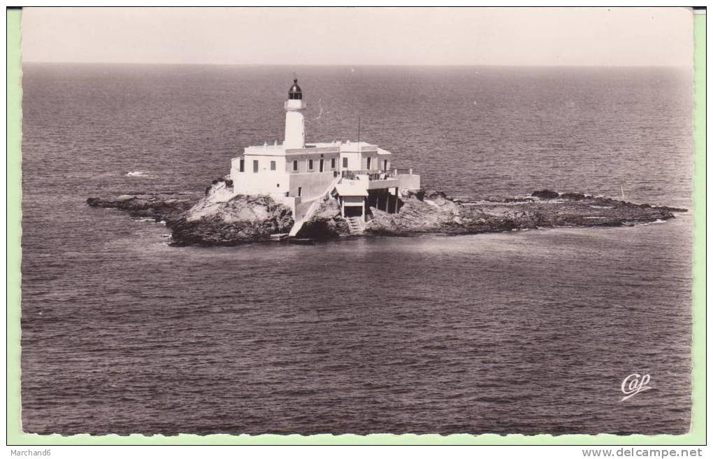 ALGERIE.ARZEW.LE PHARE  ..SEMI MODERNE