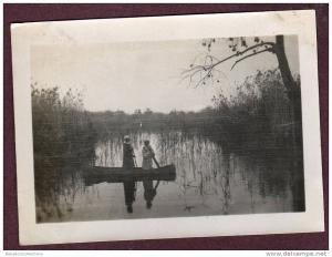 Belle photo ALGERIE 1932 - EL GOLEA - ARABES SUR UN CANOÉ