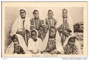 ALGERIE - ref no 145- sahara - orphelines d el -golea -  bon etat