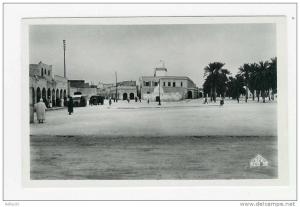 TOUGGOURT - La Place et le Marabout
