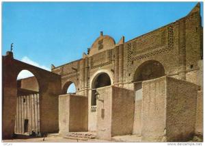 TOUGGOURT.UNE FACADE DE LA MOSQUEE.CPM.