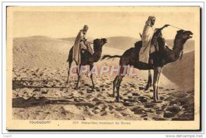 CPA Touggourt Meharistes traversant les Dunes Chameau