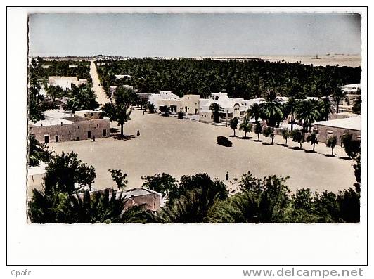 Algérie - El Golea, Place de Foucault, les Ecoles