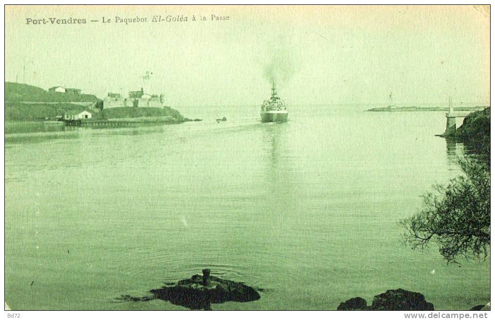 PORT-VENDRES    le paquebot 