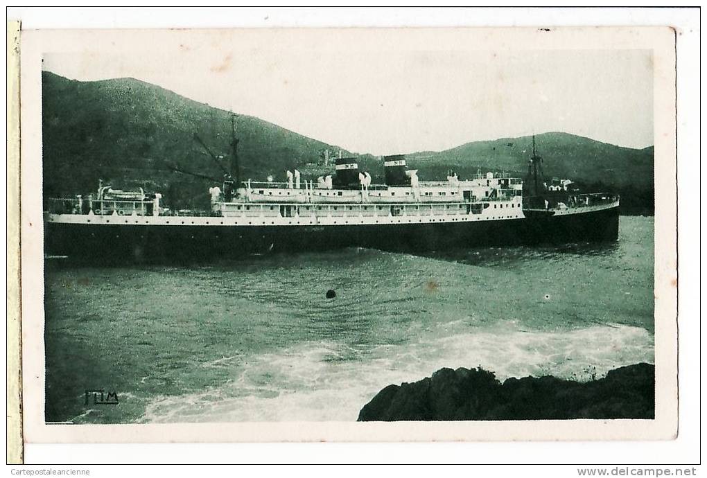 66 Catalogne Pyrenees Orientales PORT VENDRES El GOLEA PAQUEBOT Courrier Algerie RENTRANT au PORT 1930s ¤ FLIM 96
