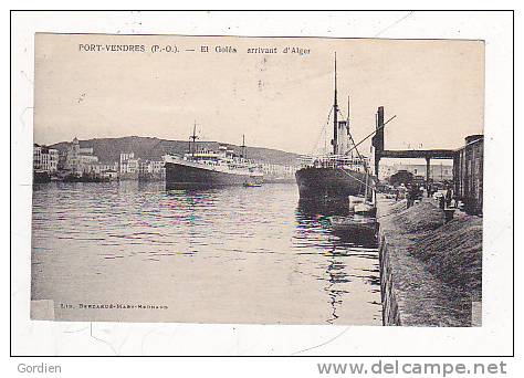 PORT  VENDRES     Arrivée   du  bâteau   