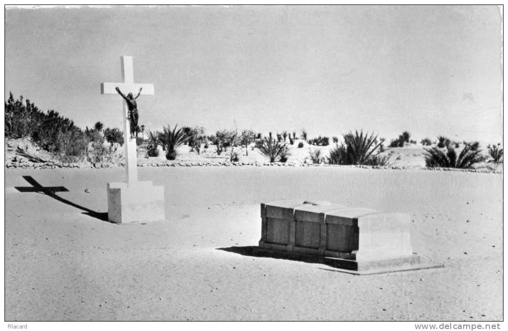 14162    Algeria,  El  Golea,  Le  tombeau du  Pere de Foucauld,  NV