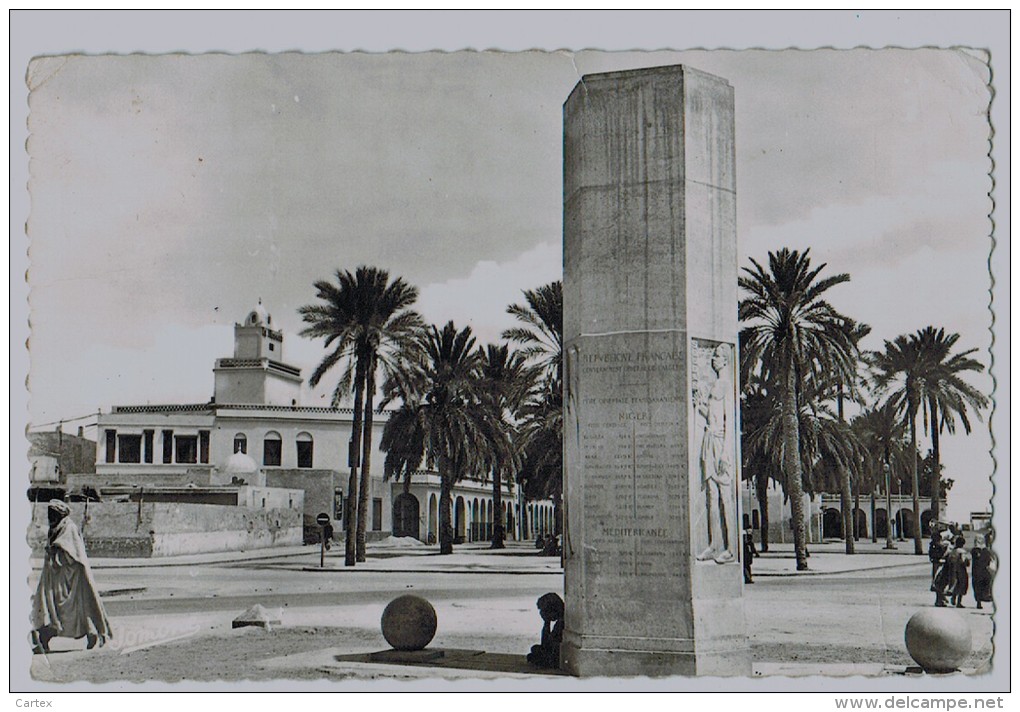 cpsm TOUGGOURT ( dep de L' O.C.R.S.)  Place Citroen 1961