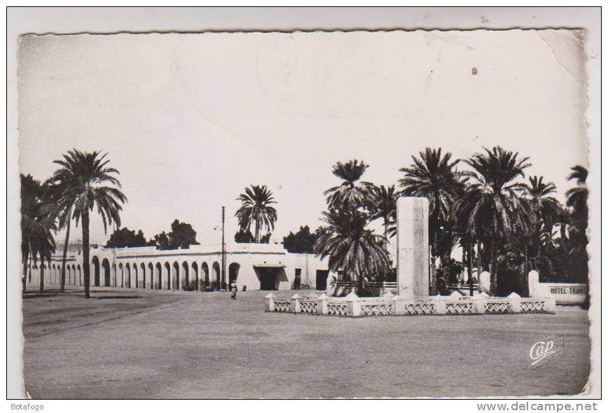 CPM TOUGGOURT, PLACE CITROEN en 1960!!