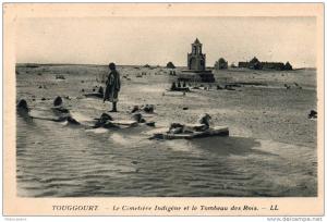 Afrique Algerie Touggourt Le Cimetiere indigene animée