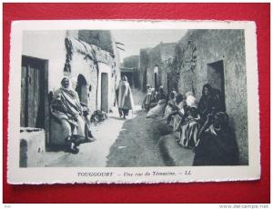 ALGERIE - TOUGGOURT - UNE RUE DE TEMACINE - BELLE ANIMATION -