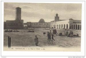 TOUGGOURT - LA PLACE ET L'HOTEL N° 22   (ALGERIE)