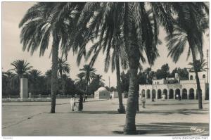 ALGÉRIE - TOUGGOURT (CONSTANTINE) - Place Citroën