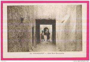 1880 - ALGERIE - TOUGGOURT - Une Rue couverte