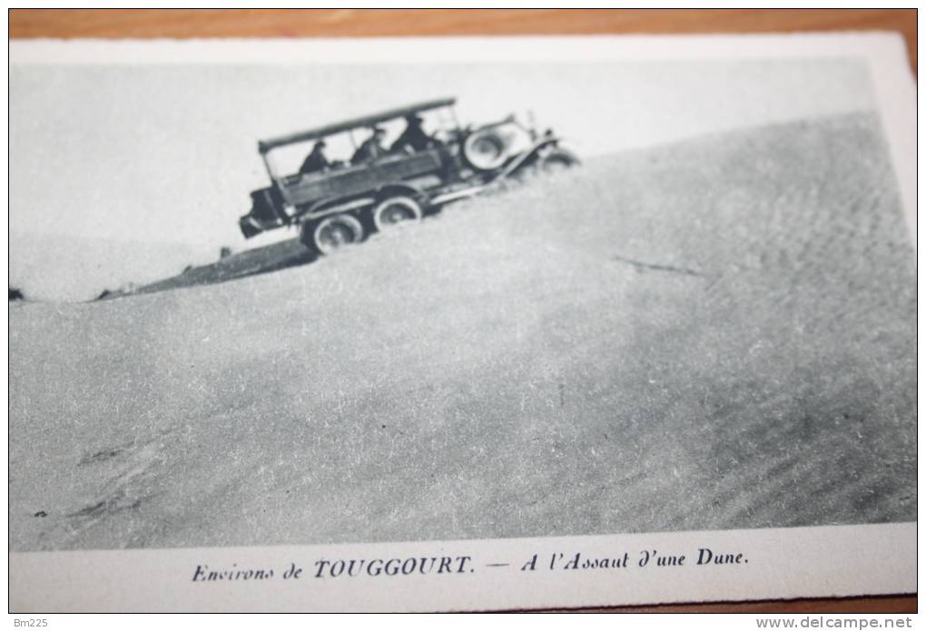CPA Environs de Touggourt Algérie Taxi brousse Renault autobus car dans les dunes de sables 6 roues