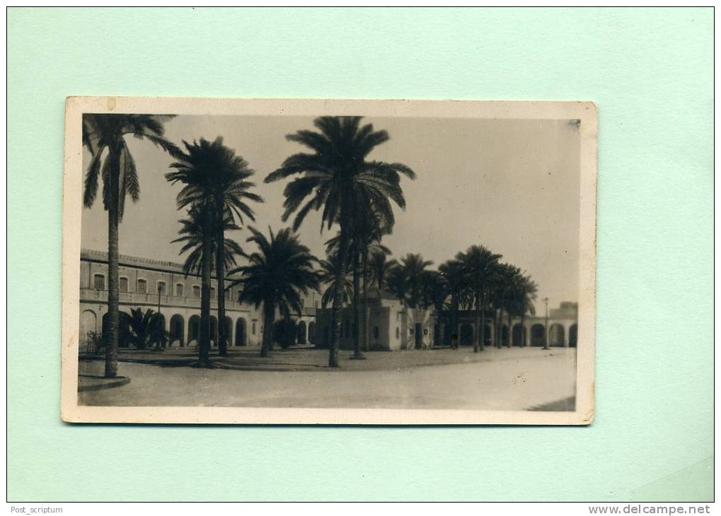 Afrique - Algerie -Touggourt - la place