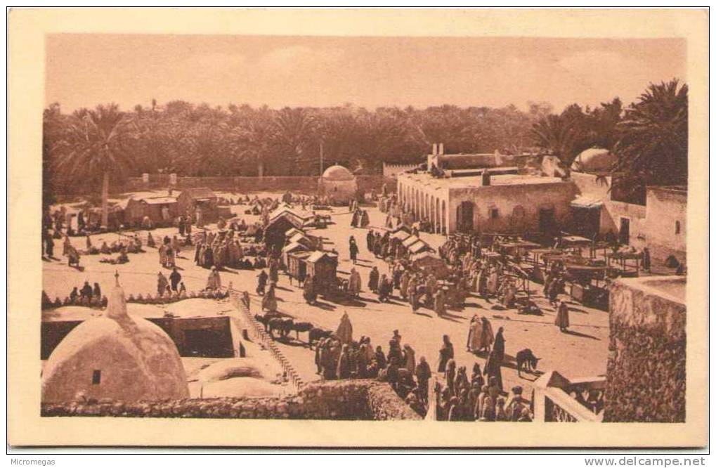 Marché de TOUGGOURT pris du toît de l'Hôtel Transatlantique
