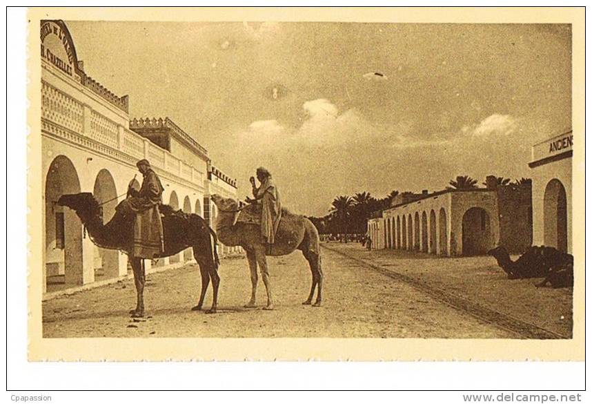 TOUGGOURT - La Rue Principale - cpsm sépia - écrite 1928 - Edit Soubiron