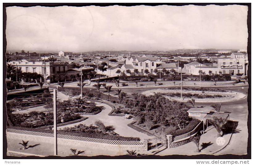 Aïn-el-Turk - Place de la Victoire