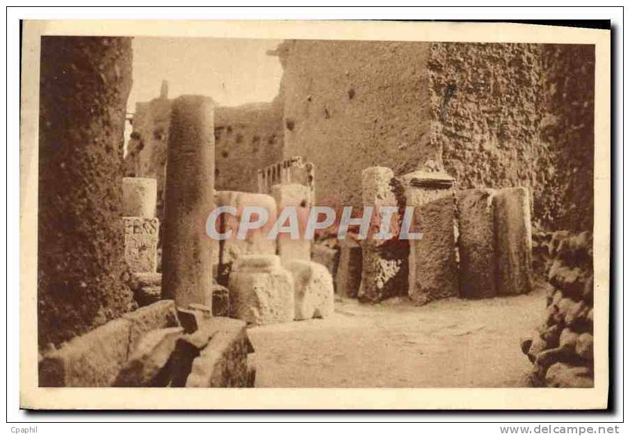 CPA El Kantara Musee d'ad Calceum Village rouge