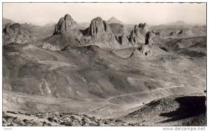 ALGERIE  HOGGAR  Vue du plateau de l'Assekrem  ..... ( Ref H2137 )