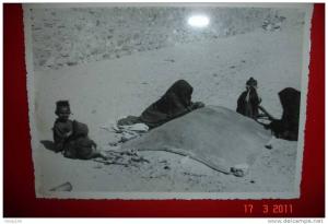 Hoggar_femme et enfant harratines dans un centre de culture