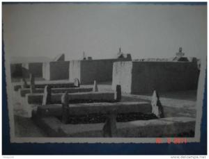 Hoggar_cimetiere fort Motylinski_tombes de soldats tombes au combat entre 1909 et1917