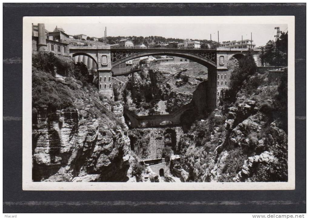 32587   Algeria,  Constantine,    Le  Pont  El  Kantara  et  le  pont,  NV
