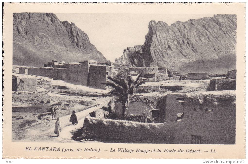 Algérie El Kantara - Près de Batna, le village rouge et la porte du désert