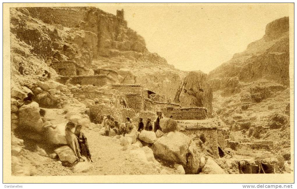 6163 - Village de Tilatou, portes d'El Kantara, photo A. BOUGAULT