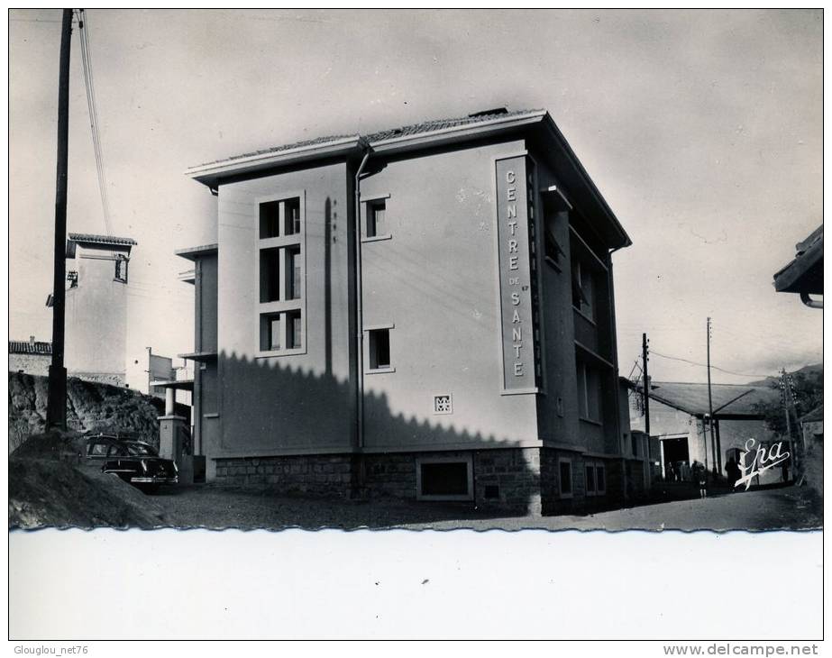 BOUIRA...CENTRE DE SANTE.....CPSM PETIT FORMAT ANIMEE