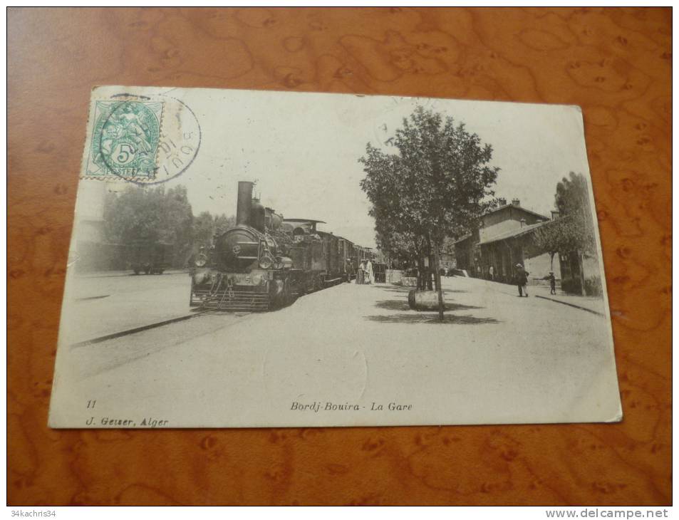 CPA Bordj Bouira. La gare. Locomotive, train.