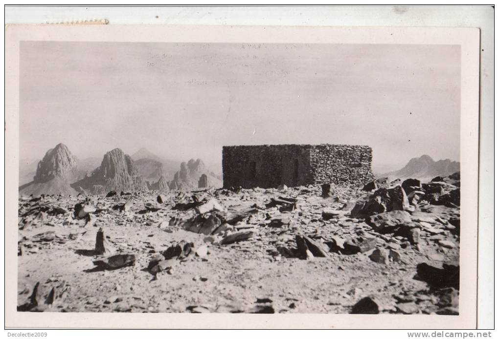 BR19855 Plateau de l asekrem Hoggar     2  scans