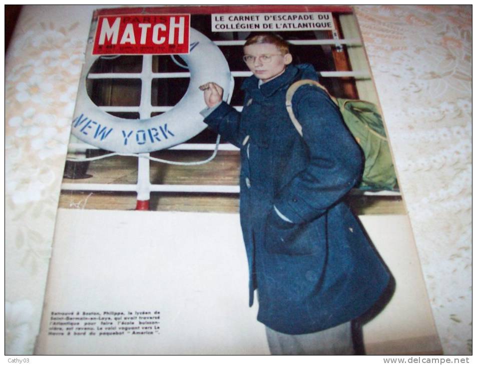 PARIS MATCH N°461 DU 8 FEVRIER 1958  AVEC HERZOG A L'ASSAUT DU HOGGAR - VALLEE DE L'ARC - YVES SAINT LAURENT