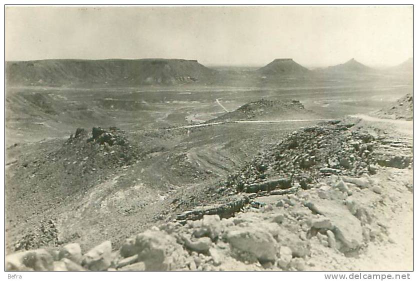 CPA       Ligne du Hoggar   Ain El Hadjadj    près   d'In Salah                     G-426