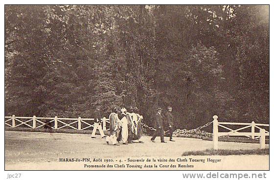 61 CPA HARAS DU PIN - Souvenir Visite du Chef Touareg HOGGAR