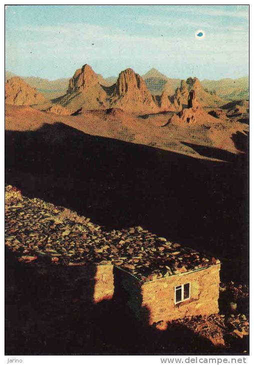 Algerie, Le Hoggar, Assekrem, circulé oui