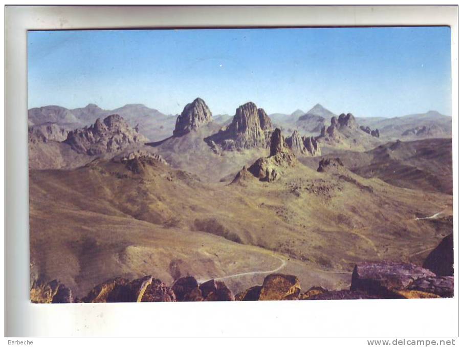 HOGGAR .- Le Massif du Trident