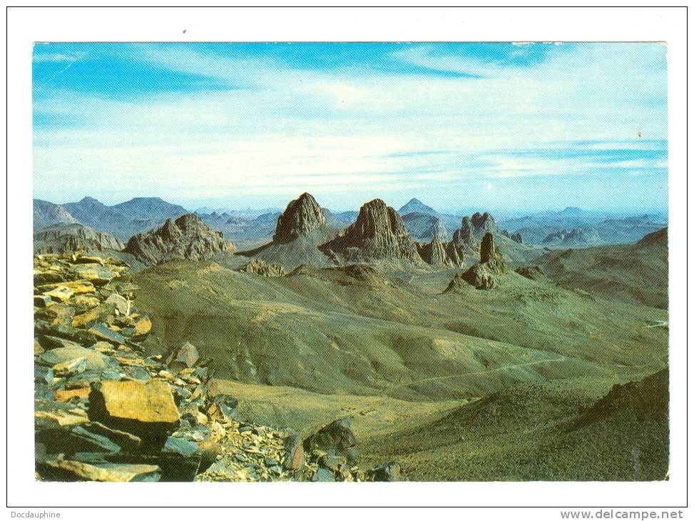 LE HOGGAR l'assekrem edit societe netionale d'edition et de diffusion