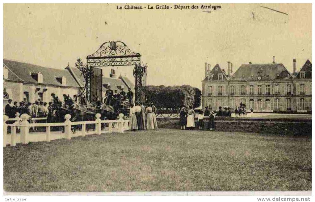 CPA 61 HARAS DU PIN SOUVENIR DE LA VISITE DES CHEFS TOUAREG HOGGAR DEPART DES ATTELAGES