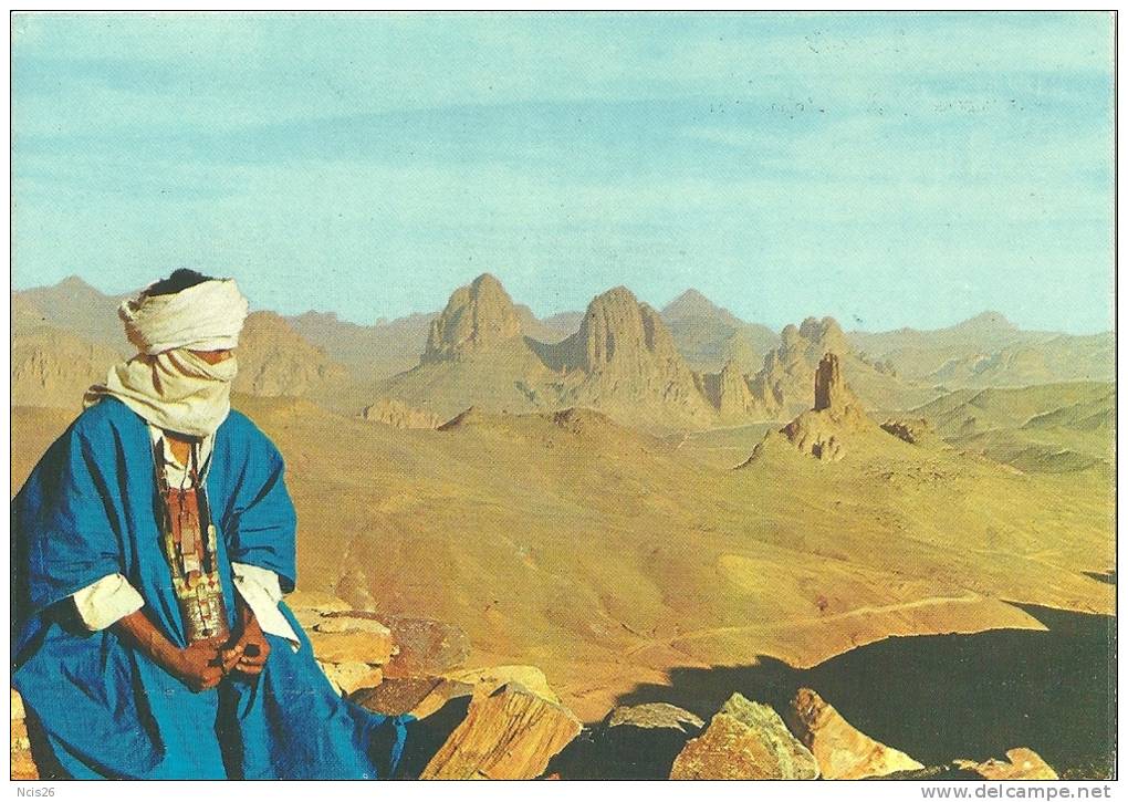 LE HOGGAR. L' HOMME BLEU.