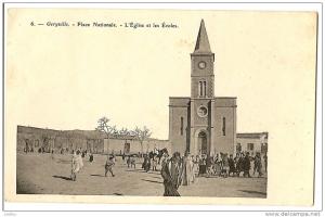 Belle CPA Geryville Place Nationale l'Eglise et les Ecoles animé VOIR SCANS et Descriptions timbre arraché