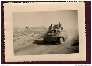 photo GUERRE D´ALGERIE - MILITAIRES - CHAR AUTRO MITRAILLEUR - OPERATION DE GERYVILLE - 1956