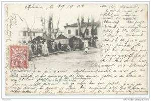 cpa bon etat   miliana , place du marché arabe , courrier adresse au verso , carte tres propre , animation