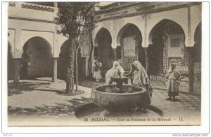 MILIANA - Cour et Fontaine de la Mosquée - animée - écrite