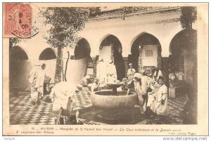 16 - MILIANA - MOSQUEE DE SI HAMED BEN YOUCEF - LA COUR INTERIEURE ET LE BASSIN SACRE