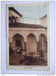 ALGERIE  - ROC -   MILIANA - INTERIEUR DE LA MOSQUEE ET TOMBEAU DU MARABOUT