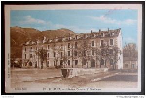 CPA ALGERIE MILIANA - INTERIEUR DE LA CASERNE MILITAIRE 9e TIRAILLEURS