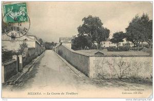 NEW CPA  ALGERIE *** LA CASERNE DES TIRAILLEURS *** MILIANA 1909